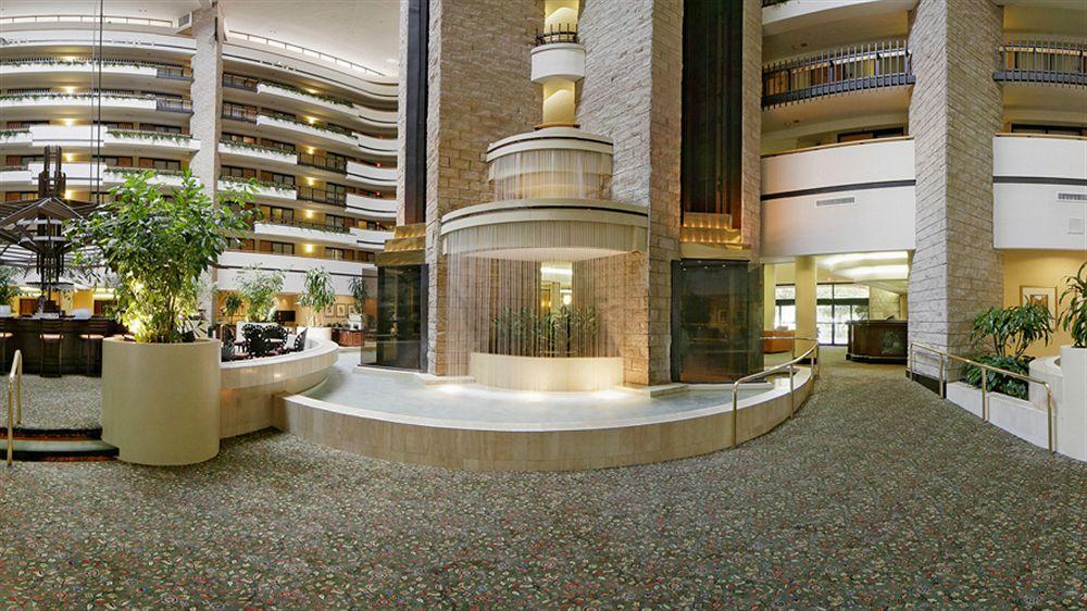 Embassy By Hilton Orlando International Drive Icon Park 3*